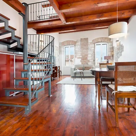 Loft 48